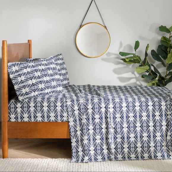 Pendleton Other - Pendleton 4-Piece Flannel Sheet Set Westward Journey Dark Blue Cal King